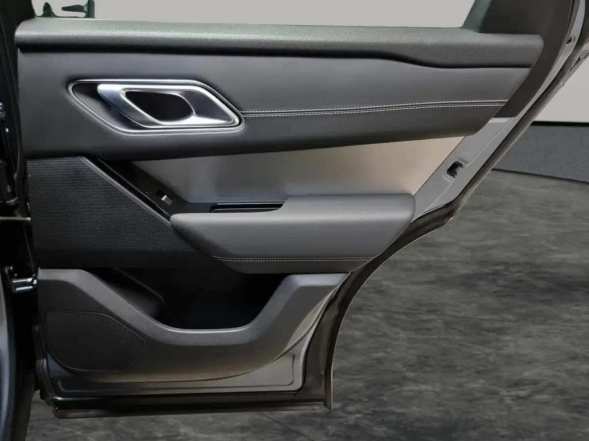 2022-land-rover-range-rover-velar-20-p400e-r-dynamic-s-big-40