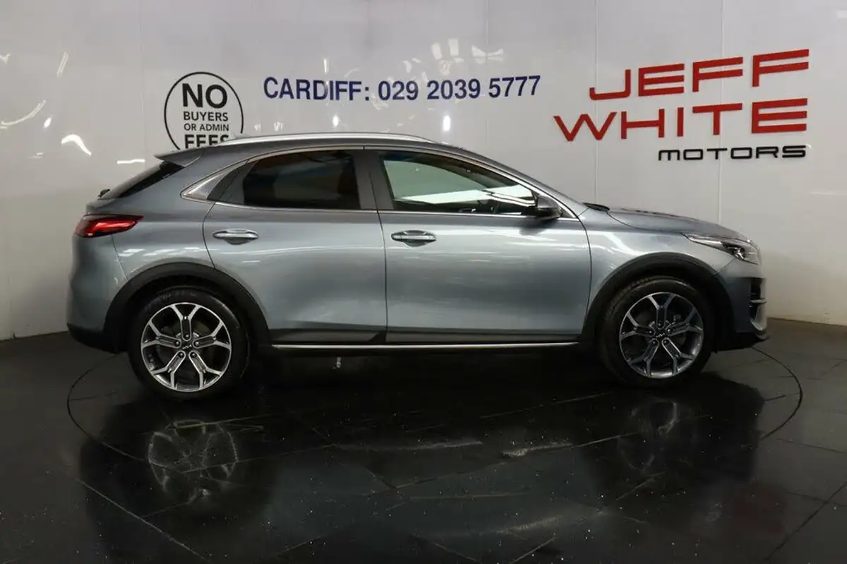 2022-kia-xceed-10-t-gdi-connect-big-5
