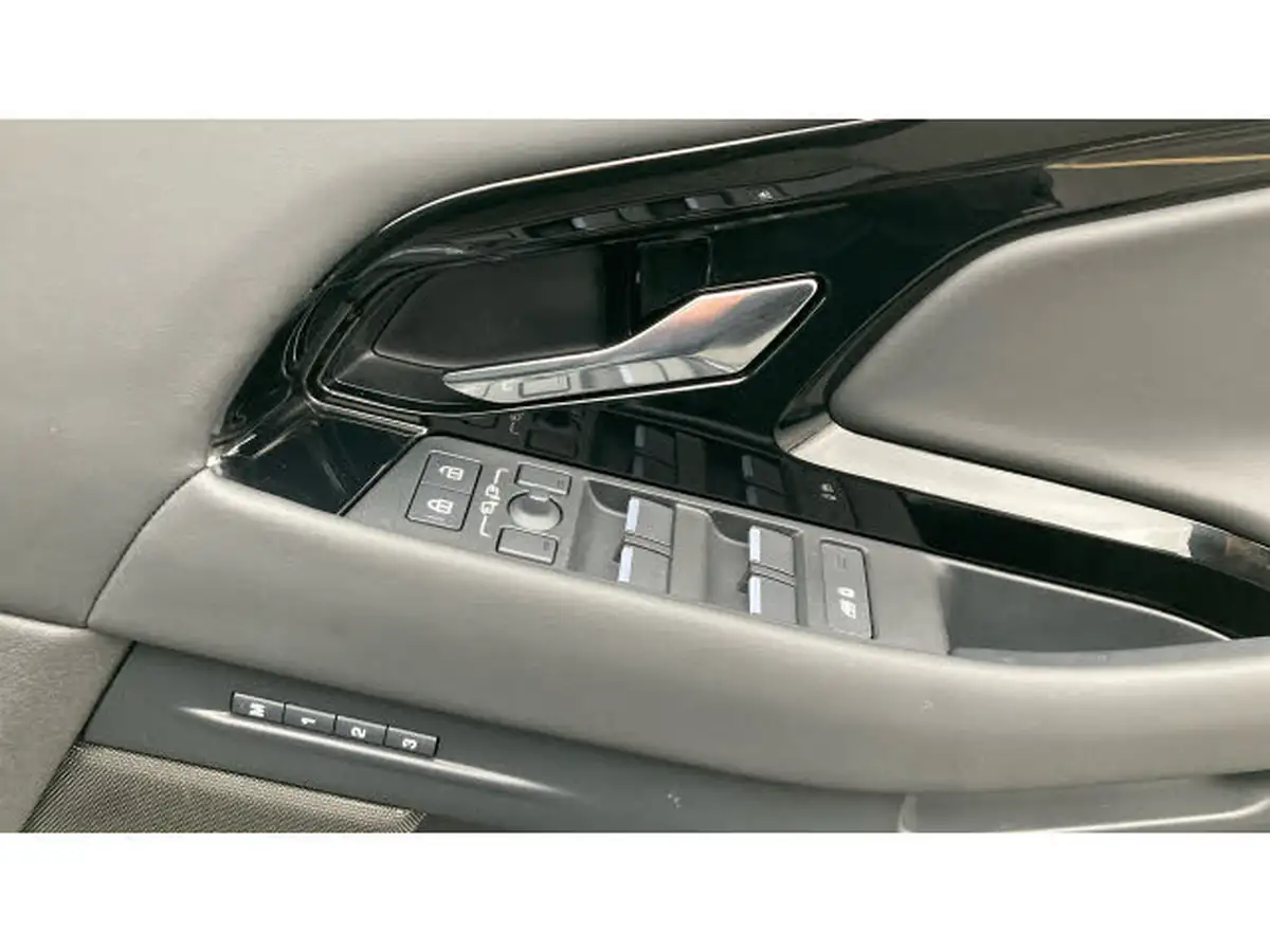 2024-land-rover-range-rover-evoque-20-d200-dynamic-hse-big-44