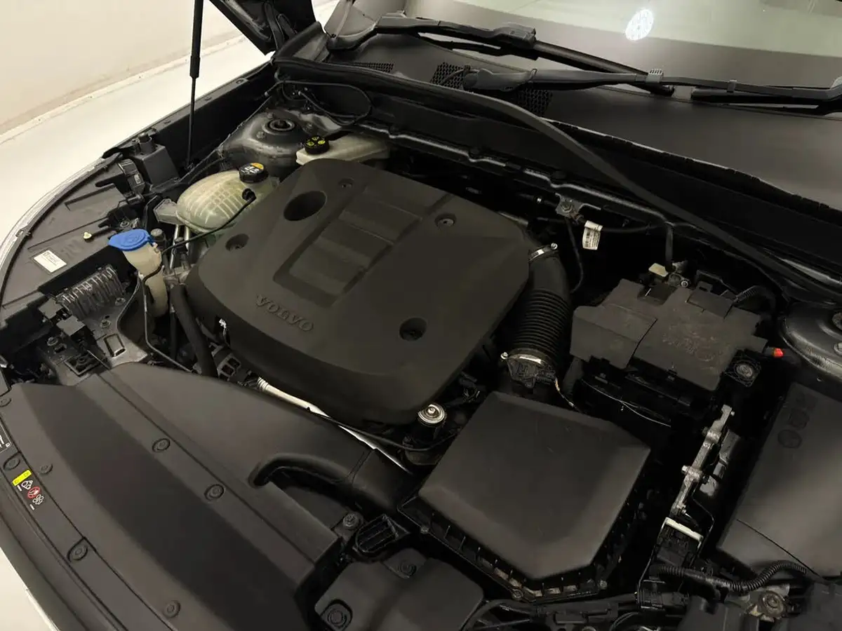 2018-volvo-xc40-20td-d4-first-edition-big-29