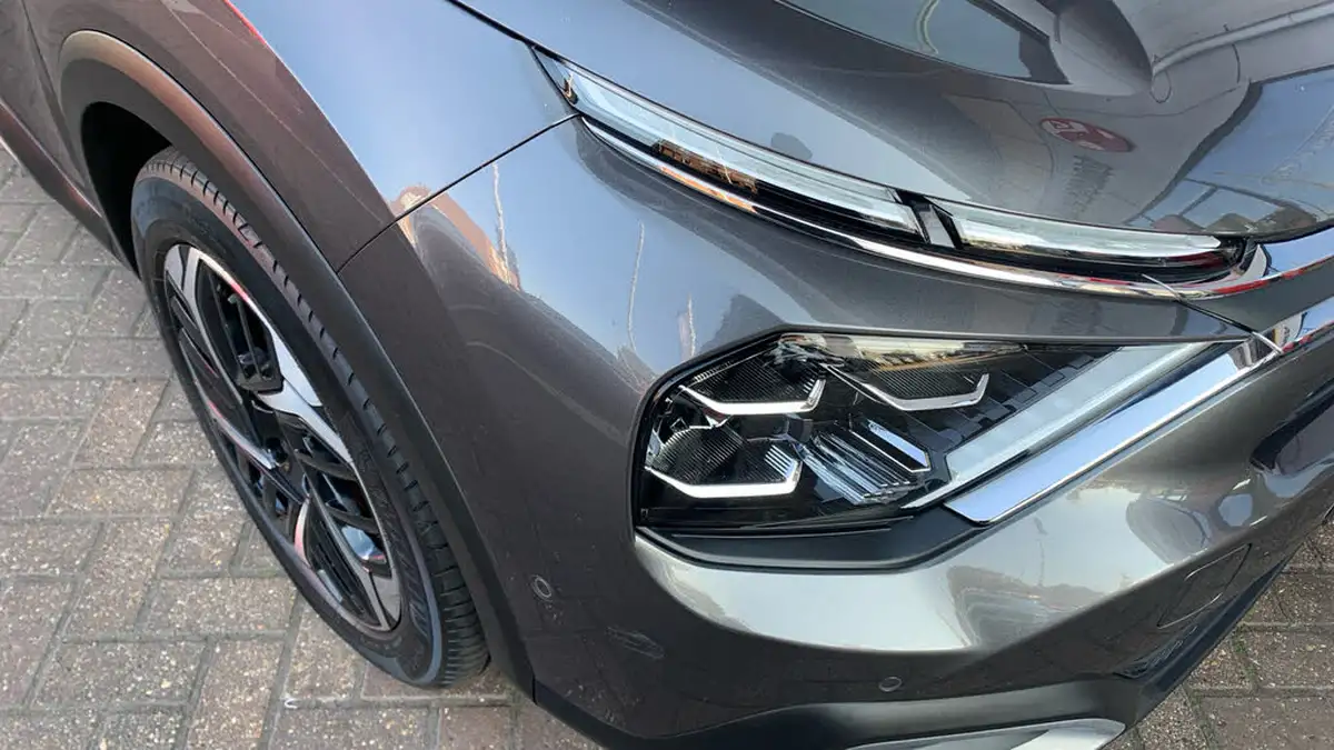 2021-citroen-c4-12-puretech-shine-plus-155ps-big-46