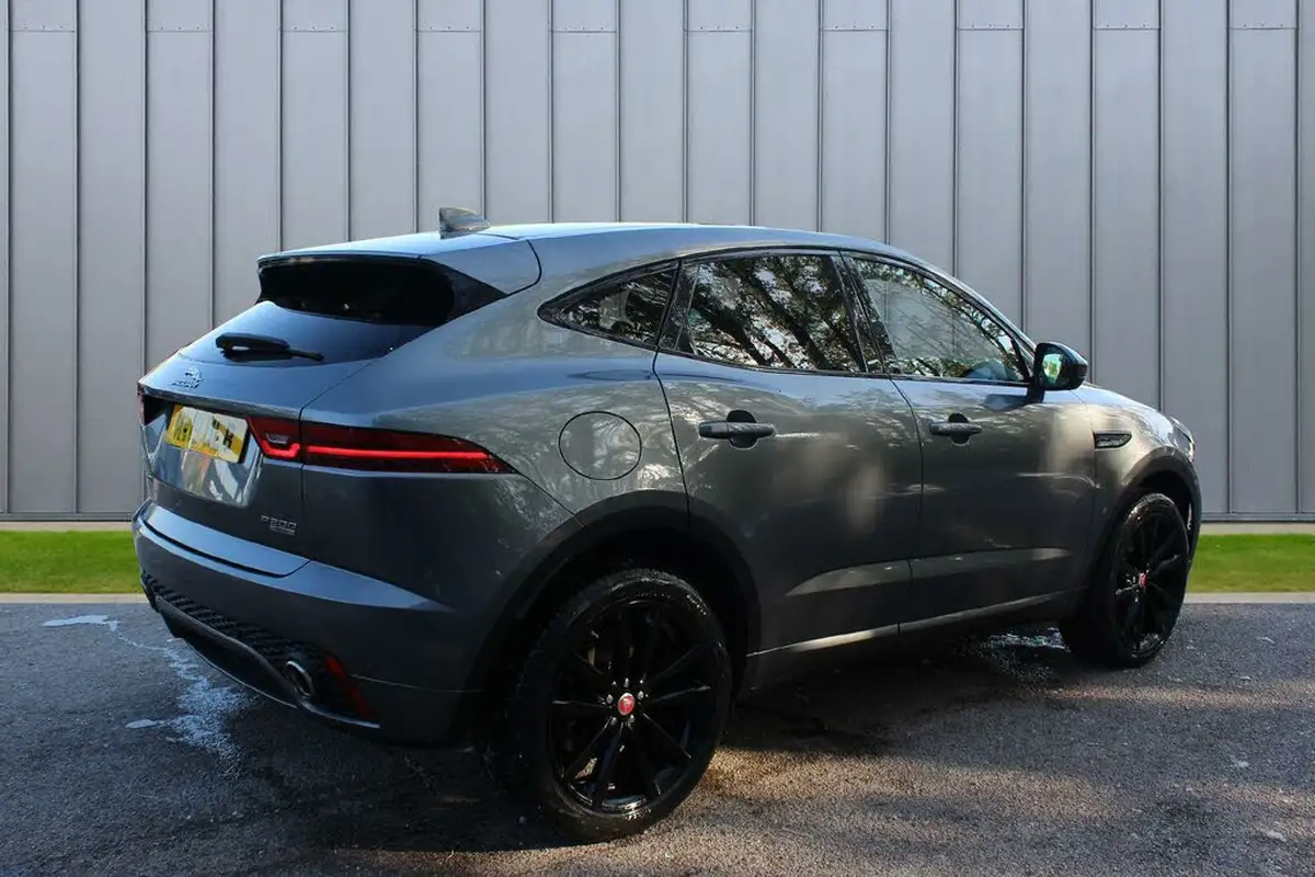 2019-jaguar-e-pace-20-i4-r-dynamic-s-200ps-big-7