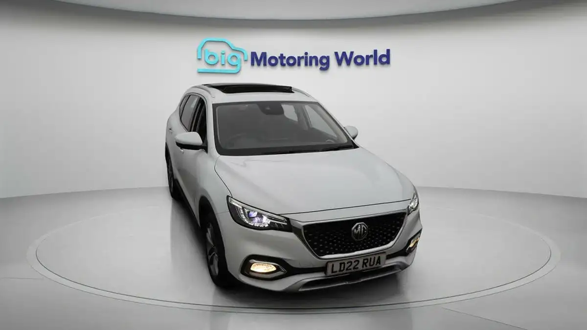 2022-mg-hs-15t-gdi-exclusive-162ps-big-20