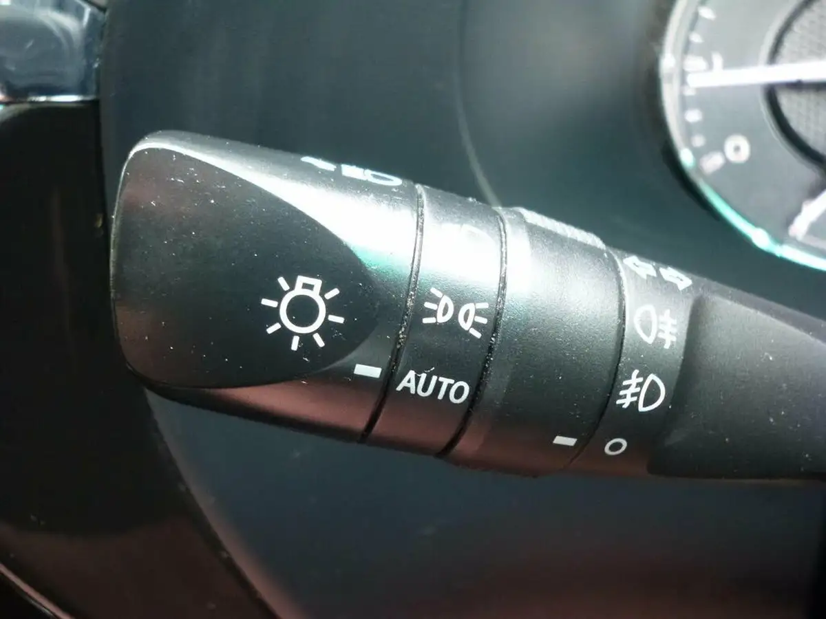2021-toyota-hi-lux-24d-4d-icon-150hpeu6dt-e-auto-big-56