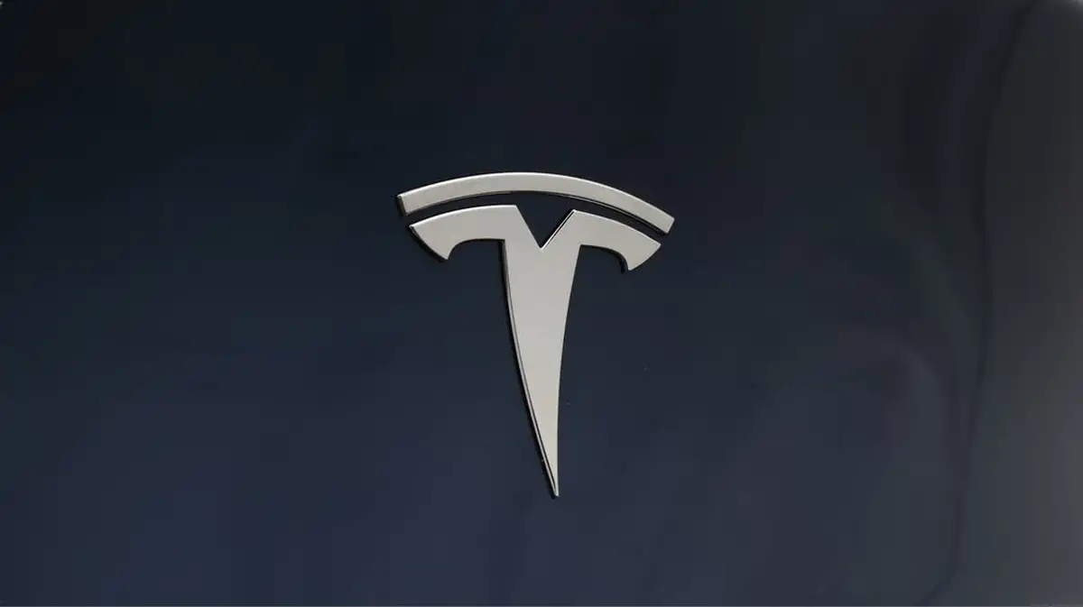 2022-tesla-model-y-e-long-range-big-20