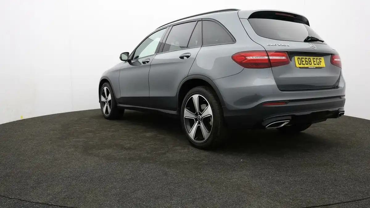 2018-mercedes-benz-glc-class-21d-glc220d-urban-edition-big-77