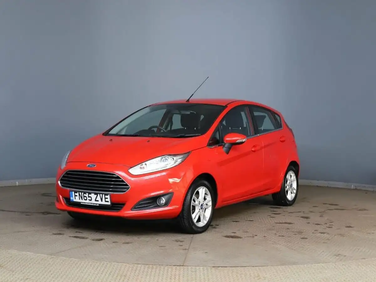 2015-ford-fiesta-10t-zetec-100ps-ecoboost-ss-5d-big-1