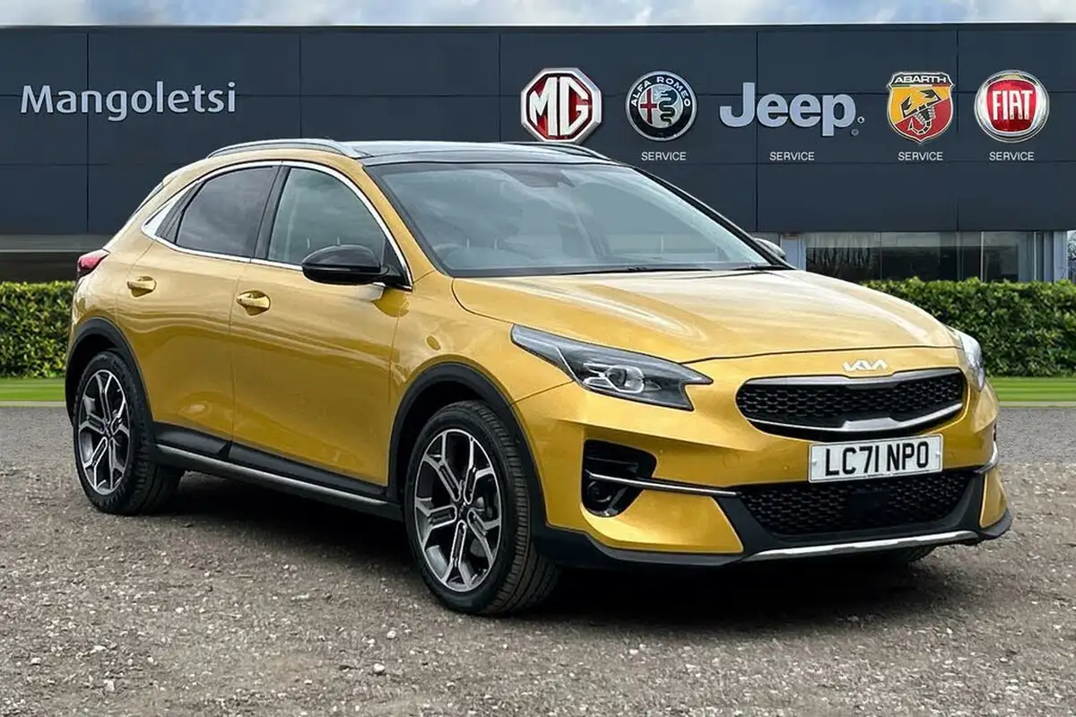 2021-kia-xceed-15-t-gdi-4-big-0