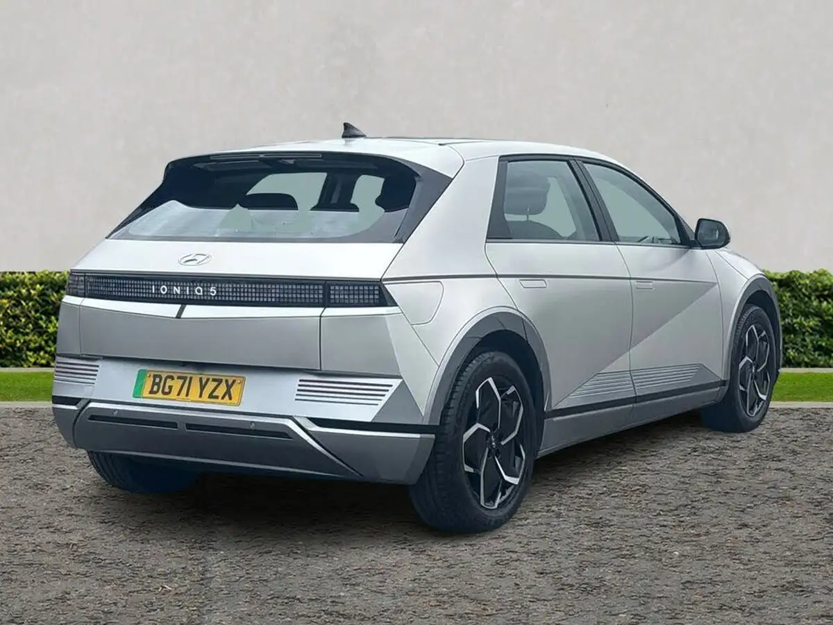 2022-hyundai-ioniq-5-e-premium-217ps-73kwh-rwd-big-2