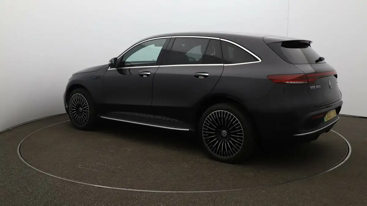 2022-mercedes-benz-eqc-e-eqc-400-amg-line-premium-big-30