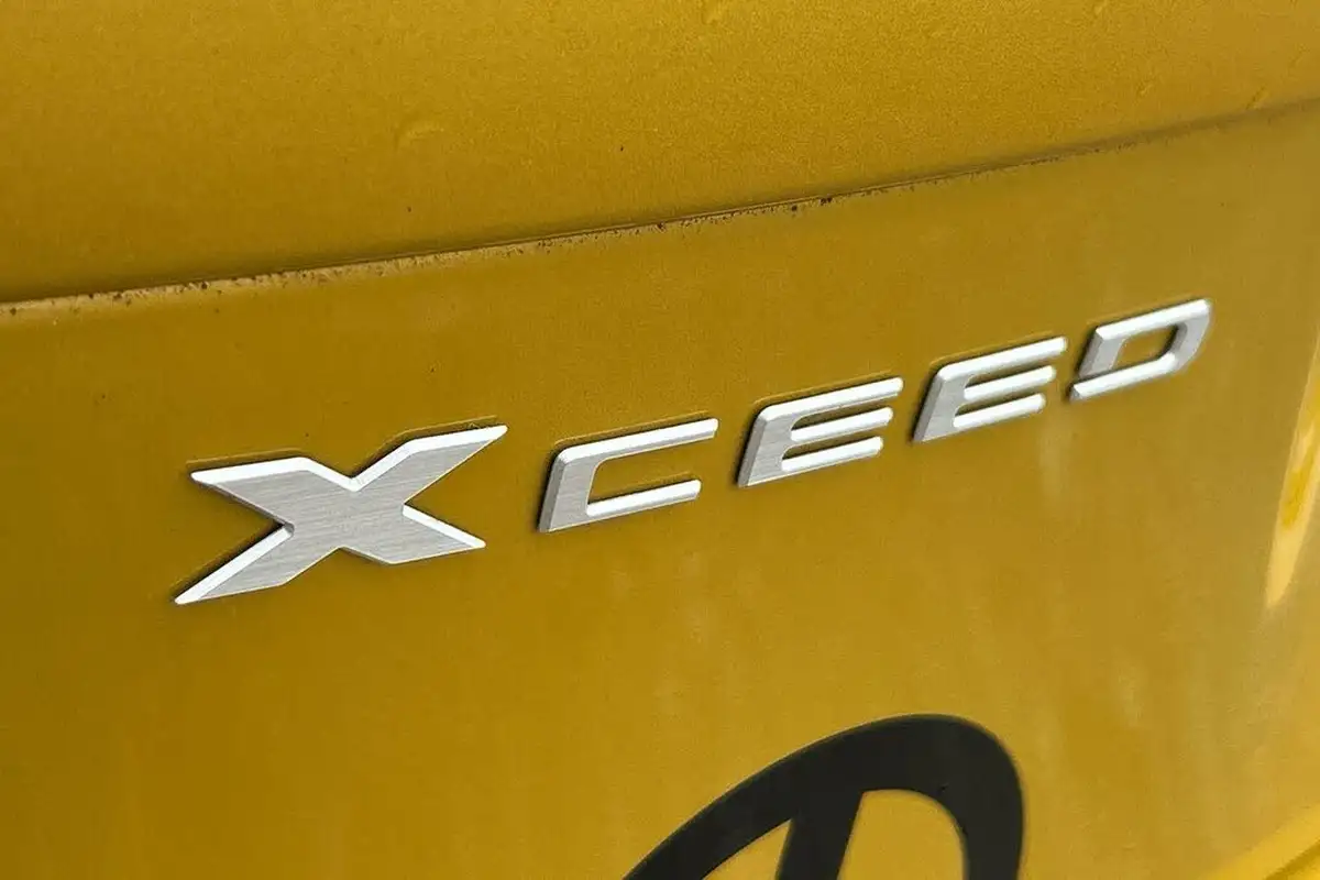 2021-kia-xceed-15-t-gdi-4-big-24
