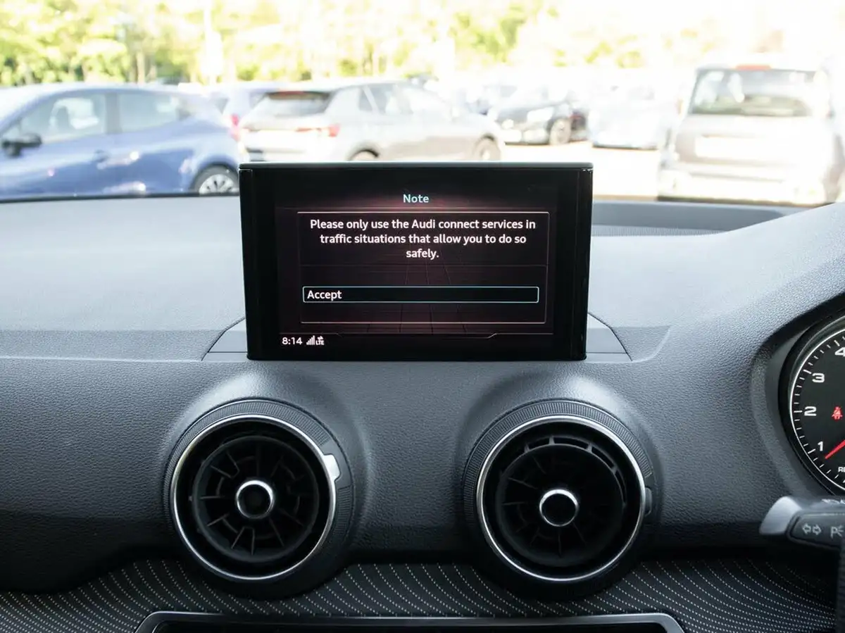 2018-audi-q2-14-tfsi-s-line-big-28