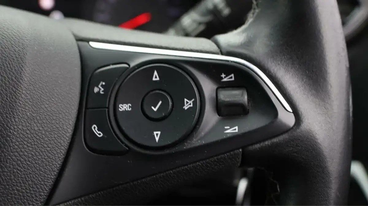 2020-vauxhall-crossland-x-12i-sri-nav-big-22