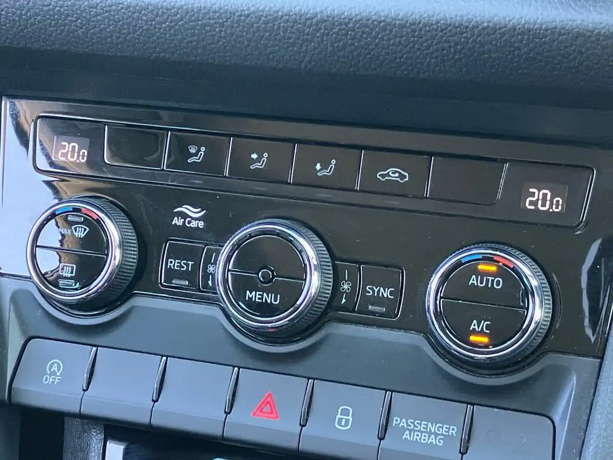 2021-skoda-kodiaq-20tdi-se-5-dsg-big-13