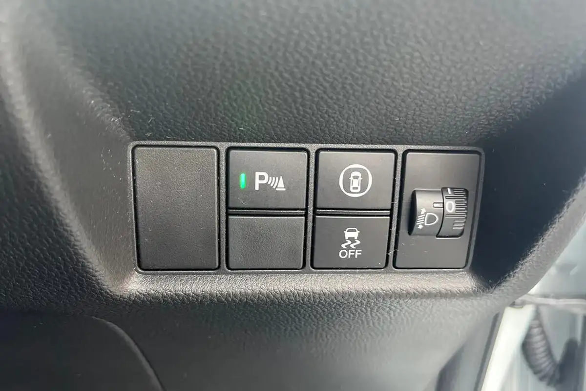 2022-honda-jazz-15-i-mmd-sr-109ps-big-15