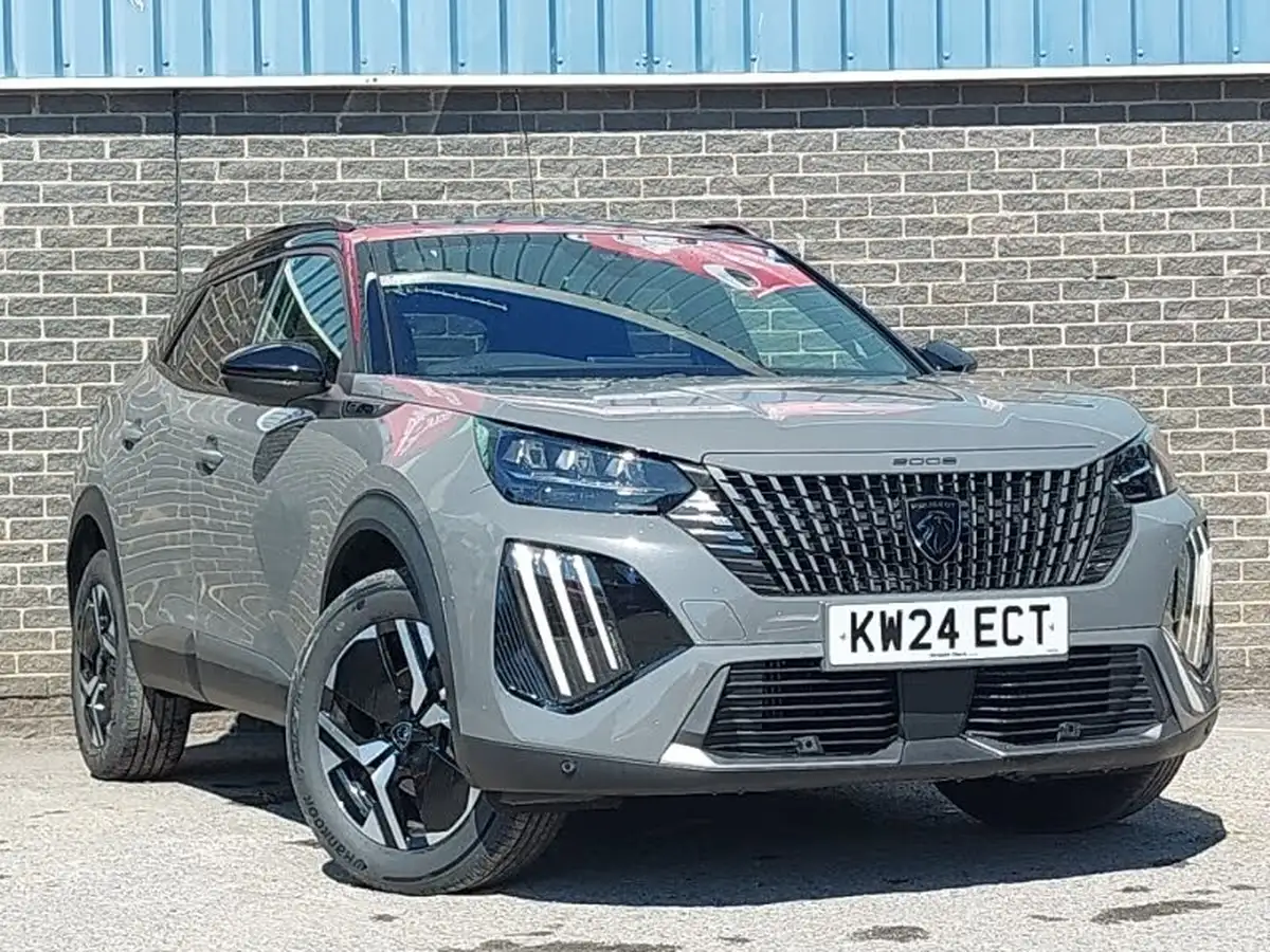 2024-peugeot-2008-suv-12-puretech-gt-130ps-eat8-big-0