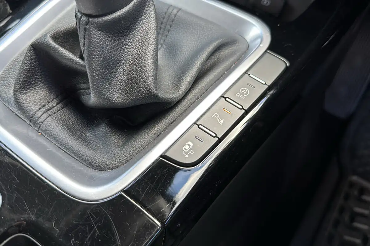 2022-kia-xceed-15-t-gdi-4-big-32