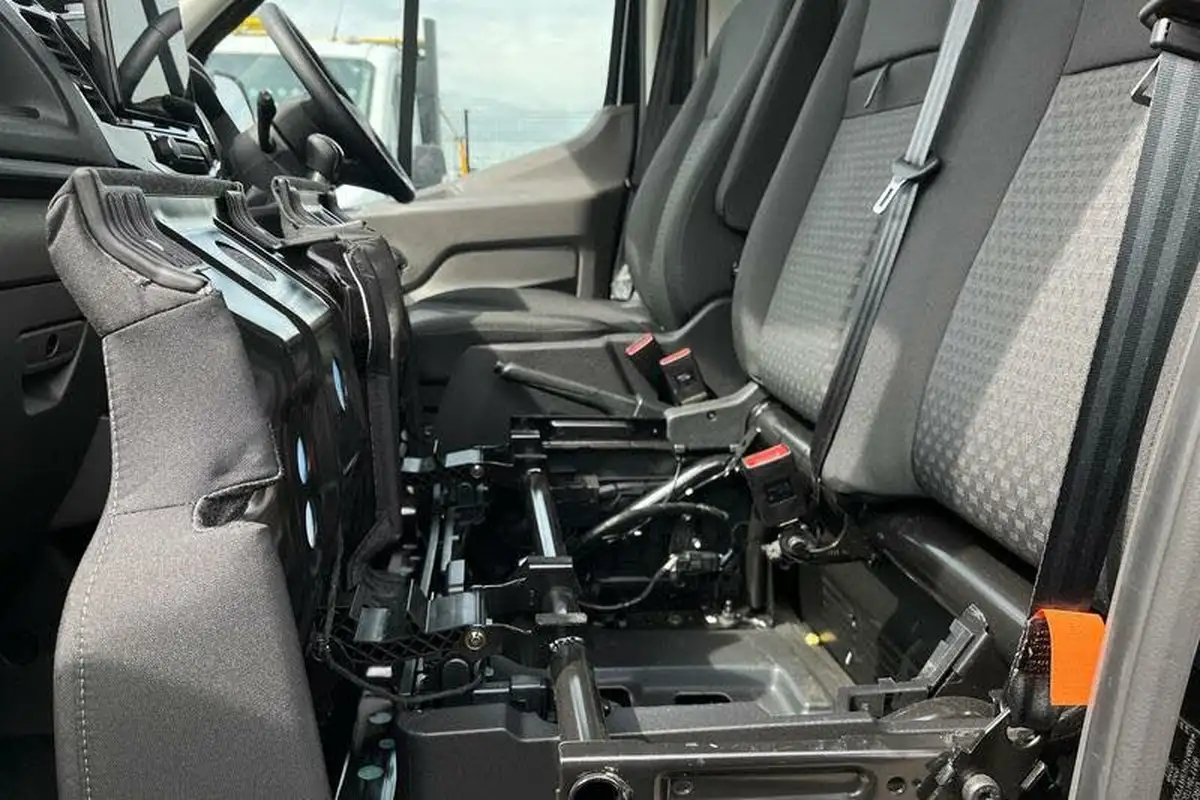 2024-ford-transit-20tdci-350-l4h3-leader-170pseu6d-panel-van-big-13