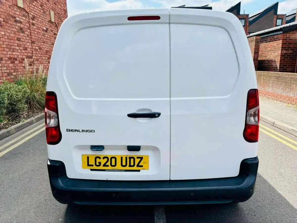 2020-citroen-berlingo-15bluehdi-1000-enterprise-100pseu6dt-e-ss-panel-big-6