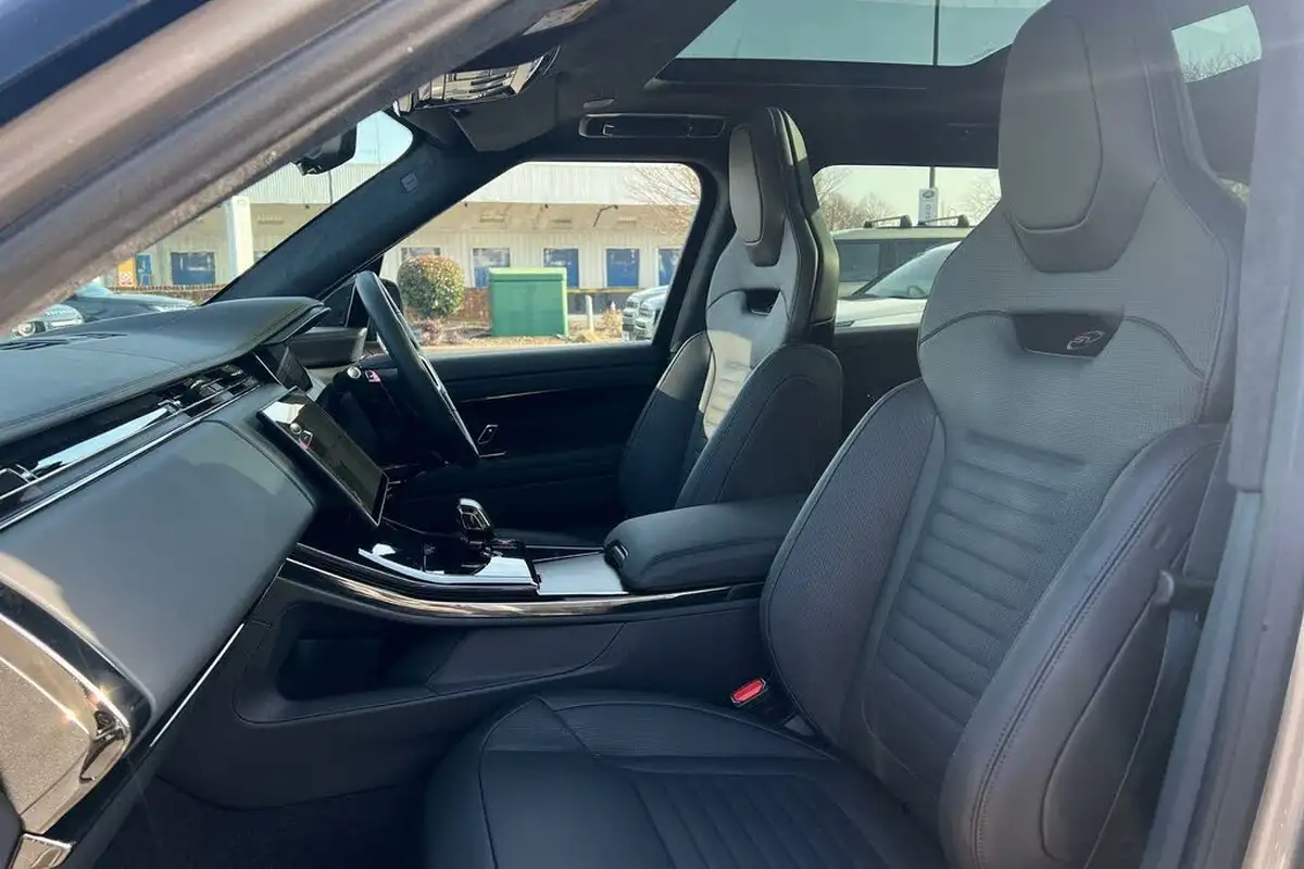2024-land-rover-range-rover-sport-44-p635-sv-edition-one-gloss-paint-big-52