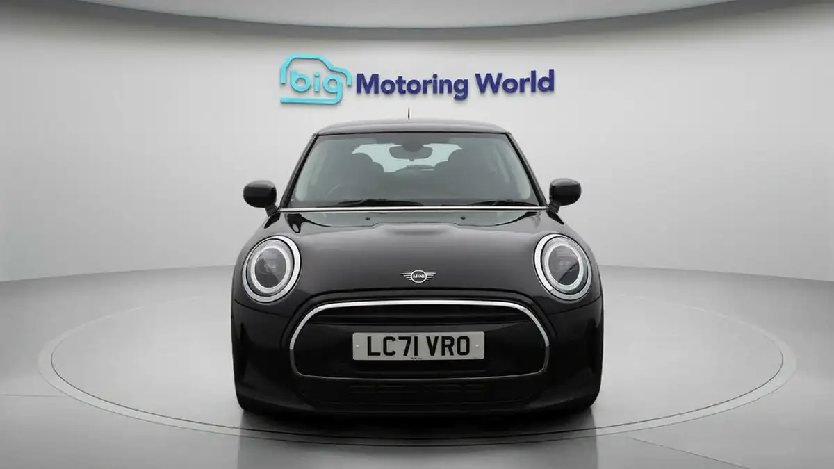 2021-mini-cooper-15-cooper-classic-hatchback-3d-auto-big-2