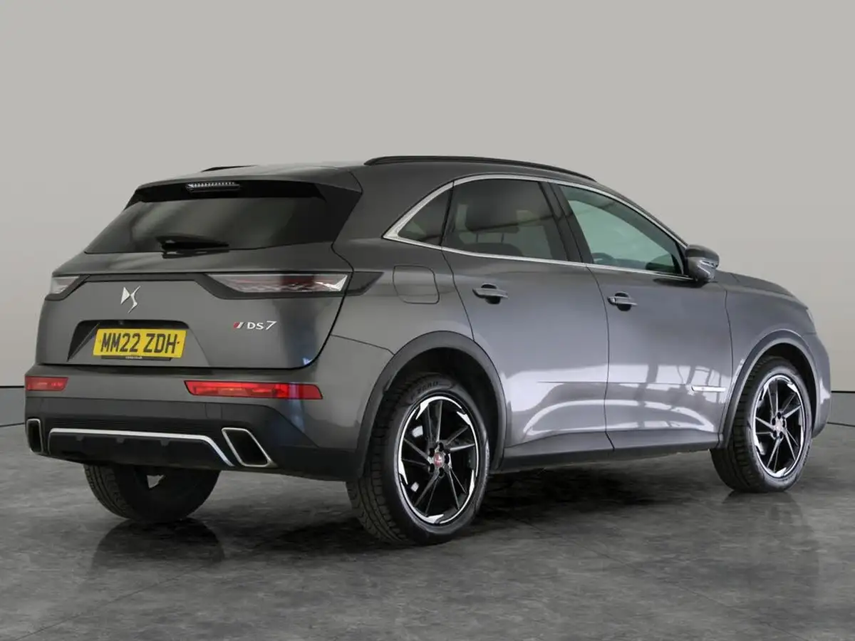 2022-ds-ds-7-crossback-16-puretech-performance-line-180ps-big-10