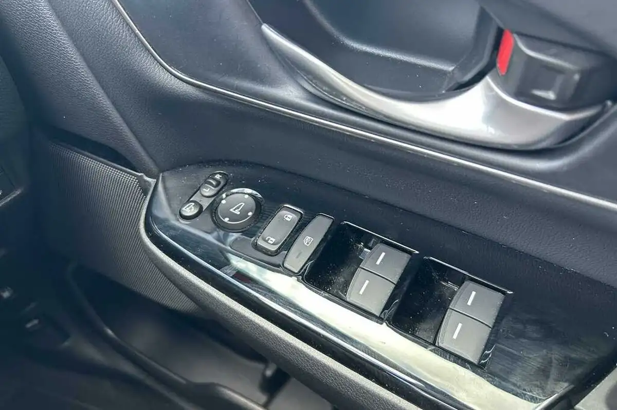 2019-honda-cr-v-15-vtec-turbo-sr-193ps-cvt-big-25
