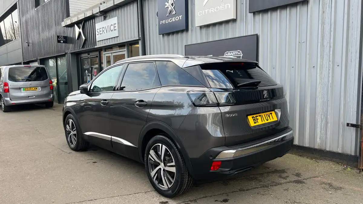 2021-peugeot-3008-suv-15-bluehdi-allure-premium-eat8-big-4