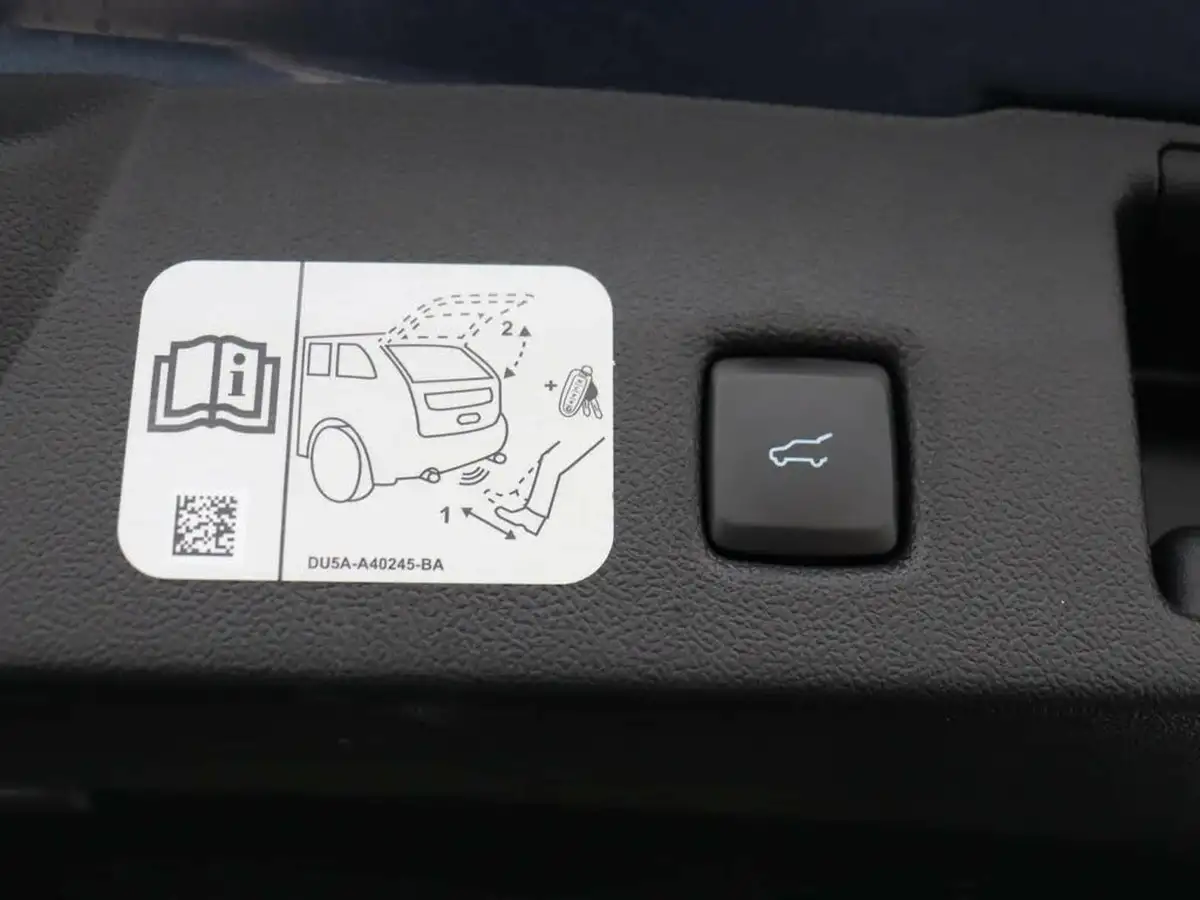 2021-ford-kuga-15t-titanium-edition-big-16