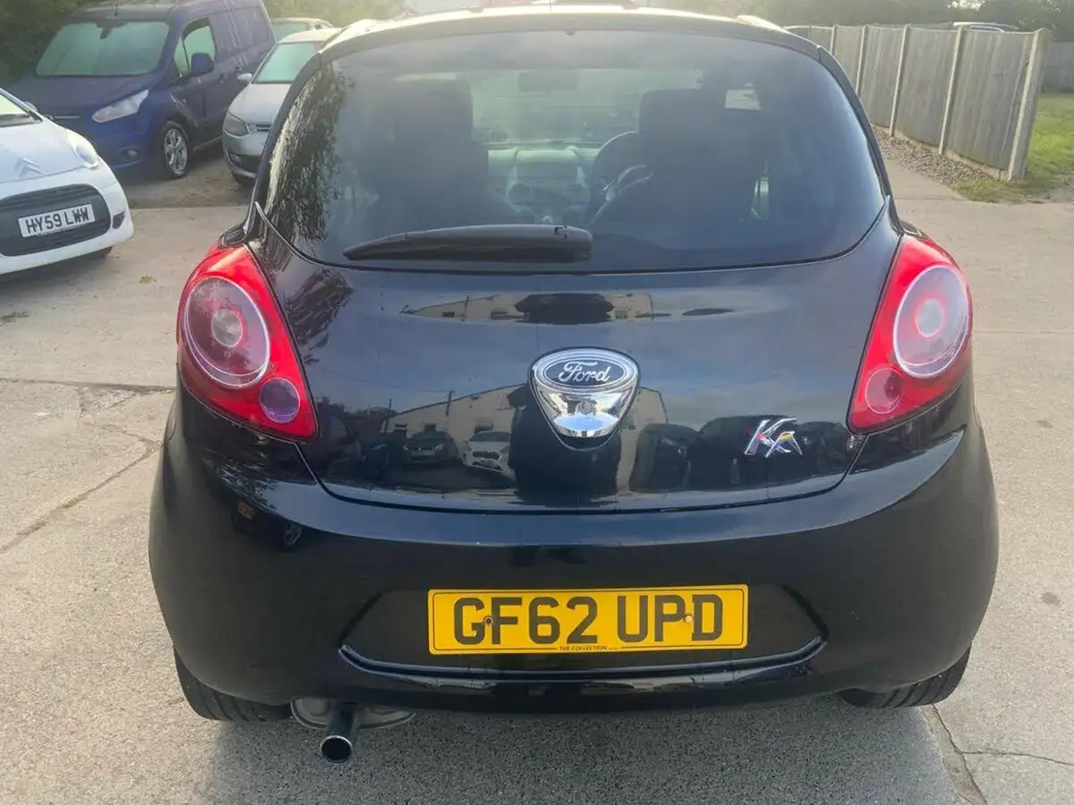 2012-ford-ka-12-titanium-69ps-big-19