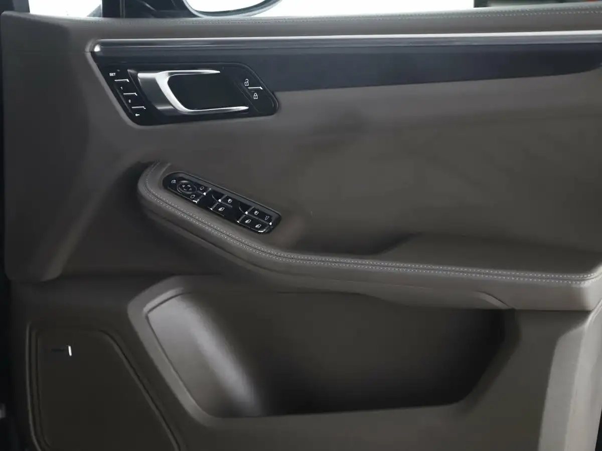 2022-porsche-macan-29-v6-gts-big-41