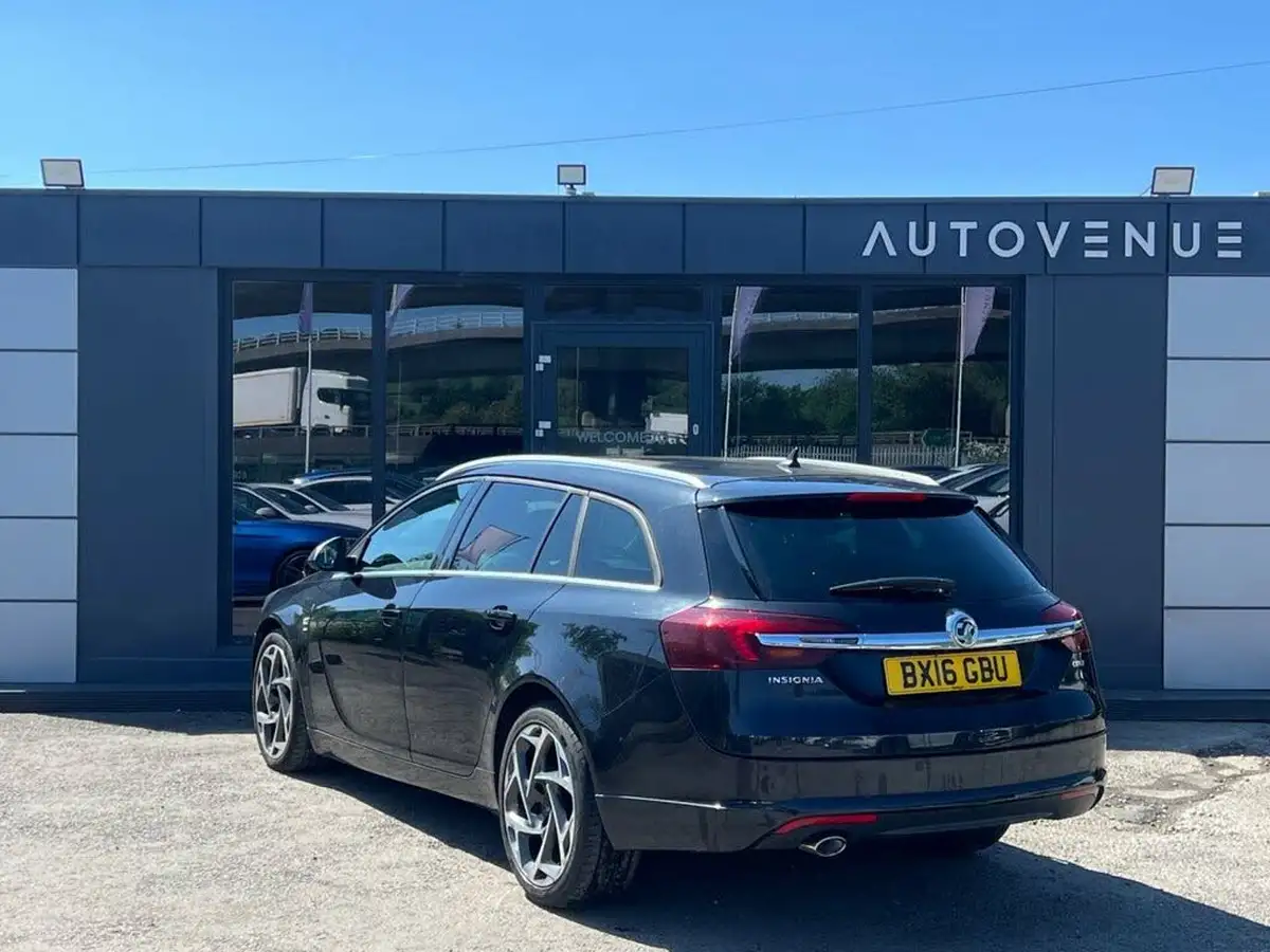 2016-vauxhall-insignia-sports-tourer-20cdti-sri-vx-line-nav-ss-big-2