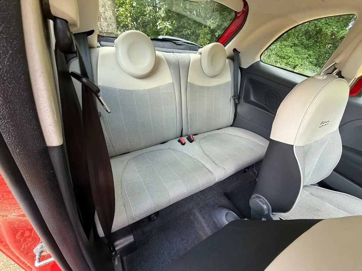 2015-fiat-500-12-lounge-ss-big-24