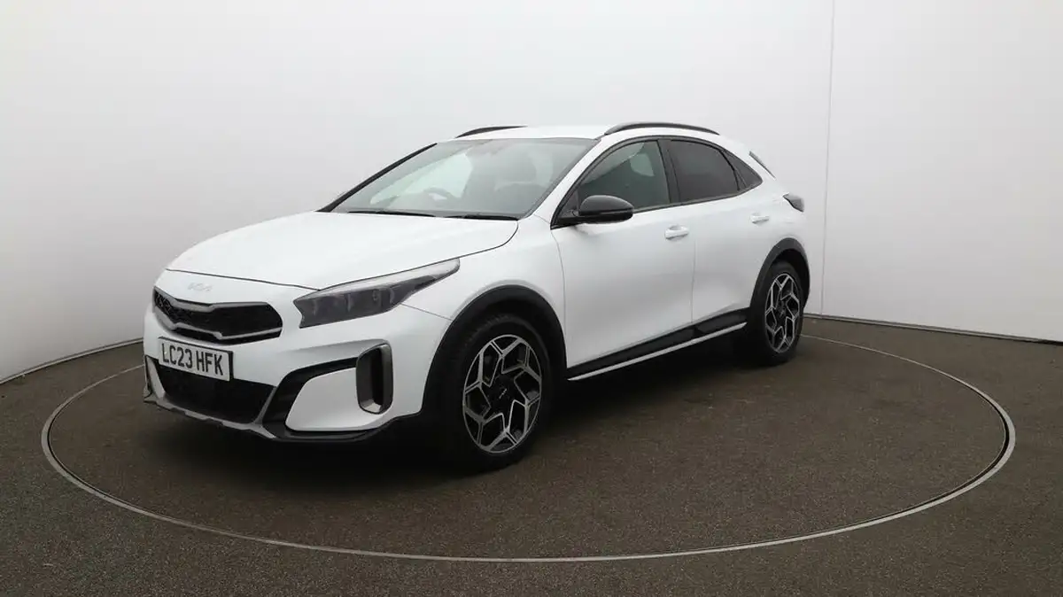 2023-kia-xceed-15-t-gdi-gt-line-158bhp-big-3