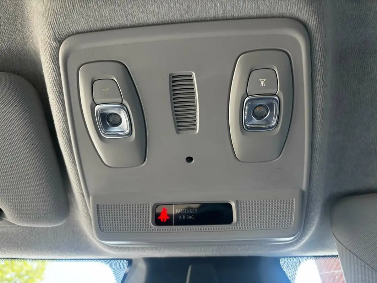 2020-renault-zoe-e-i-gt-line-rapid-charge-big-31