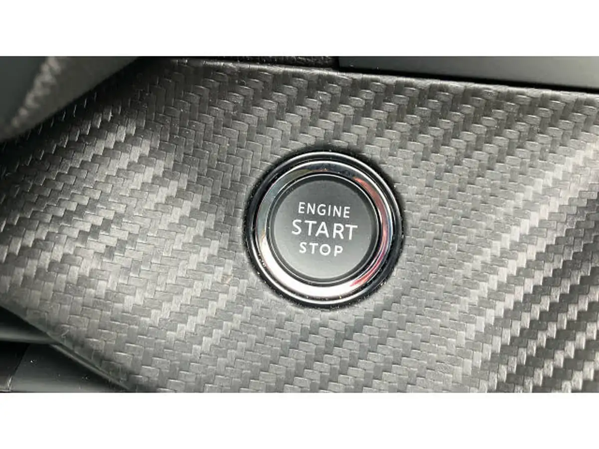 2025-peugeot-2008-suv-12-puretech-allure-130ps-big-41