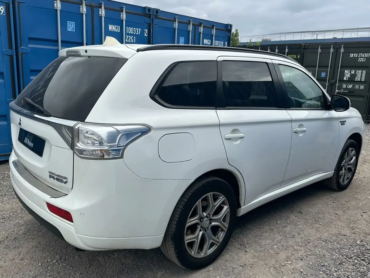 2015-mitsubishi-outlander-20-gx3h-5st-big-18