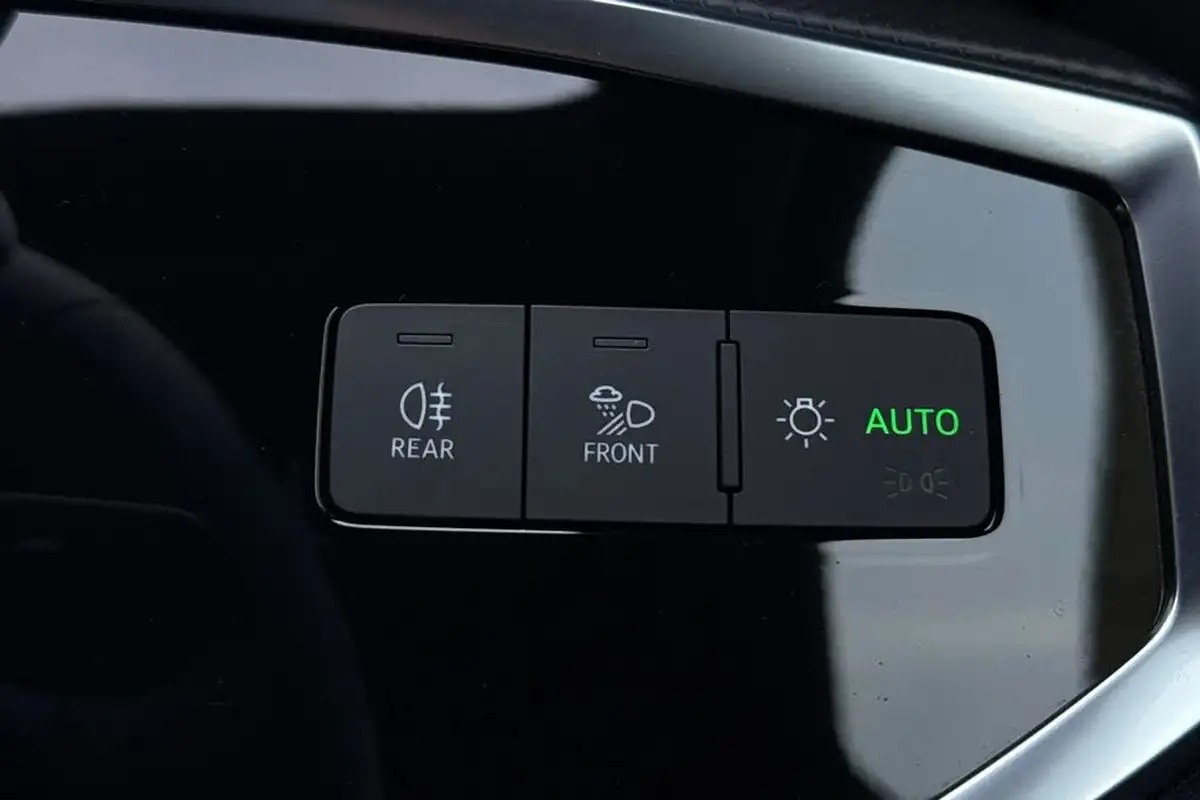 2024-audi-q3-15-35-tfsi-s-line-sportback-tronic-big-40
