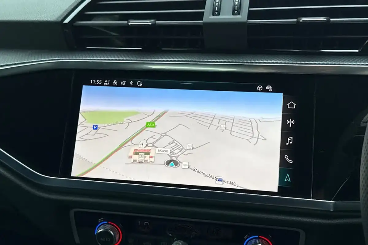 2024-audi-q3-15-35-tfsi-s-line-sportback-tronic-big-16