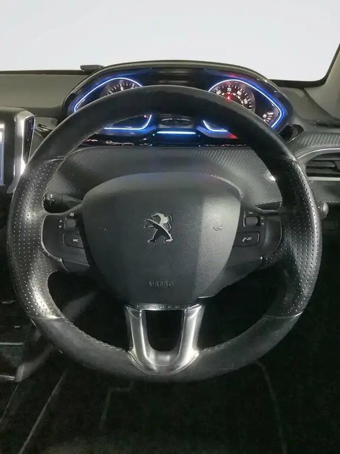 2015-peugeot-2008-crossover-12-crossway-big-14