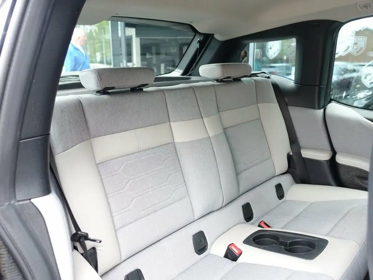 2016-bmw-i3-e-big-13