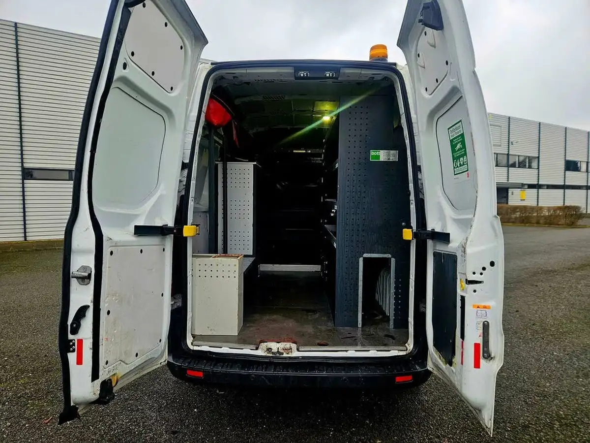 2017-ford-transit-custom-20tdci-290-l2h2-105pseu6-big-13