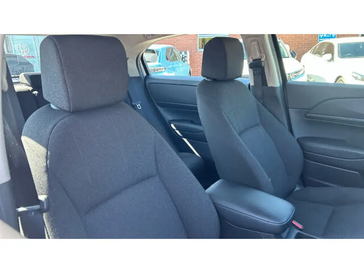 2022-honda-hr-v-15-i-mmd-elegance-big-25