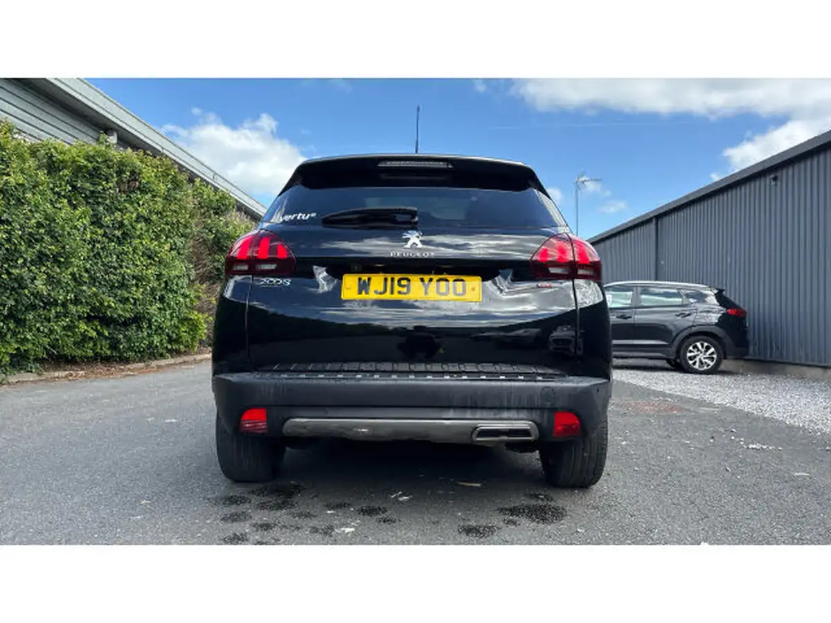 2019-peugeot-2008-suv-12-puretech-gt-line-130bhp-big-32