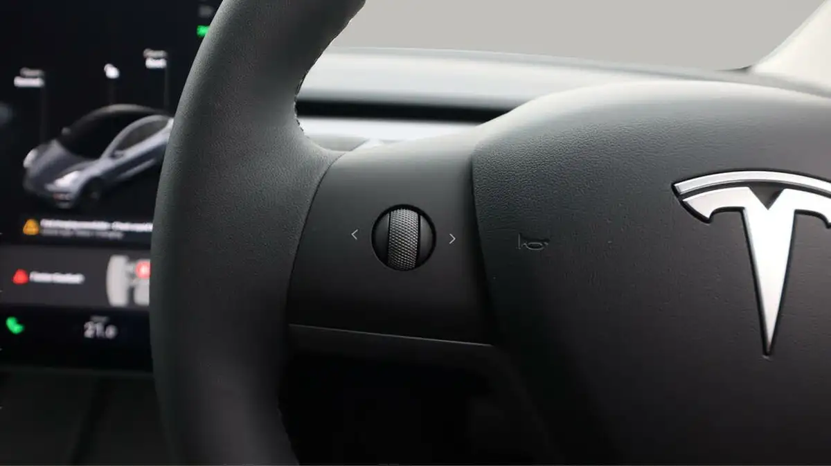 2021-tesla-model-3-e-standard-plus-big-24