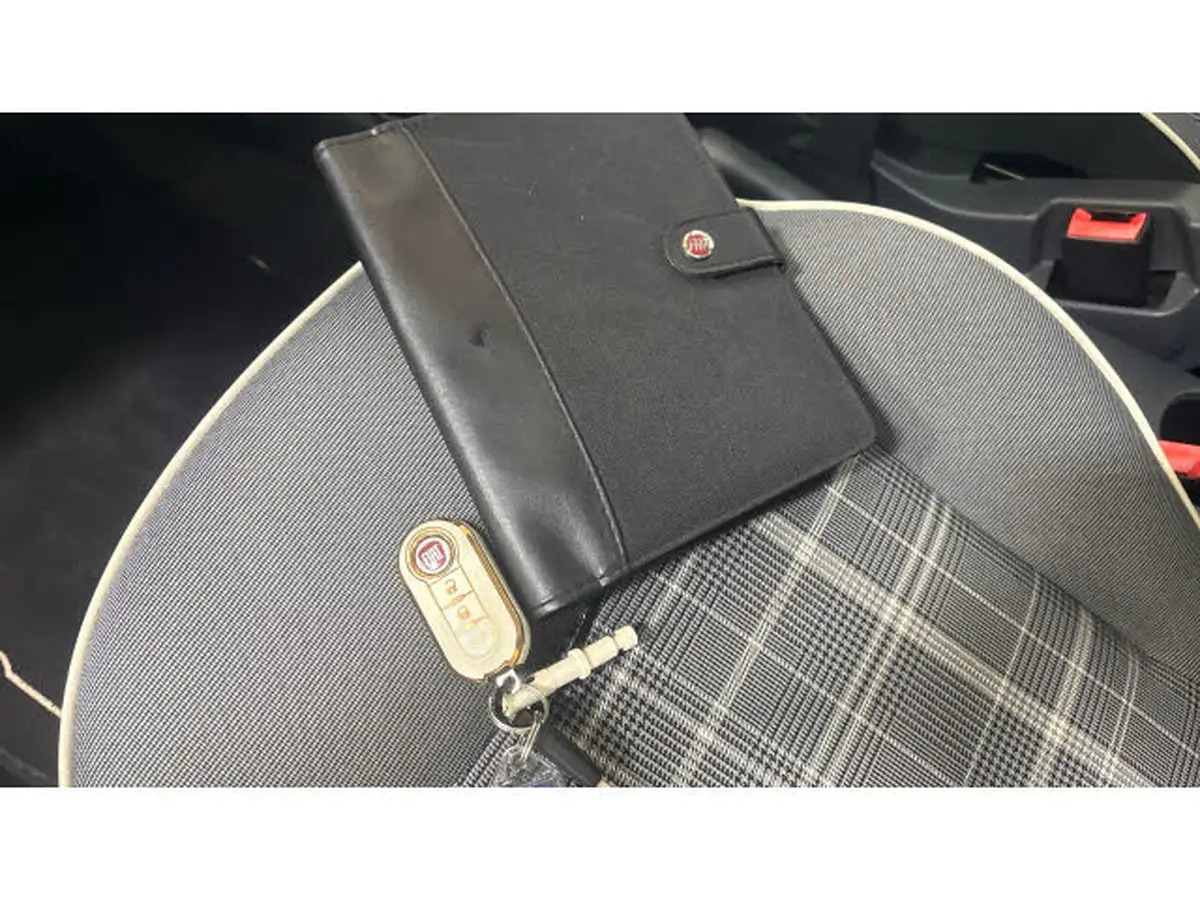 2017-fiat-500-12-lounge-big-18