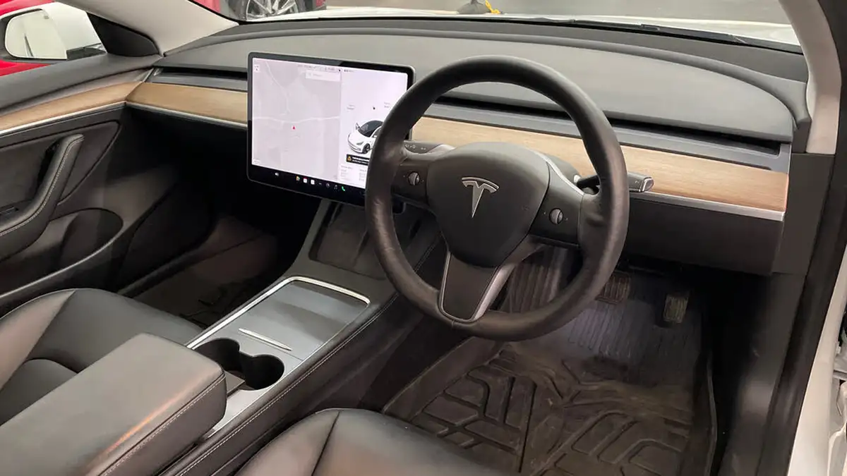 2021-tesla-model-3-e-long-range-4x4-big-8