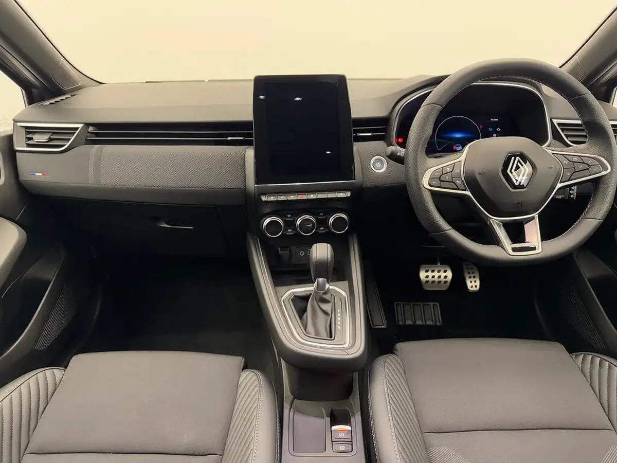 2024-renault-clio-16-esprit-alpine-big-10