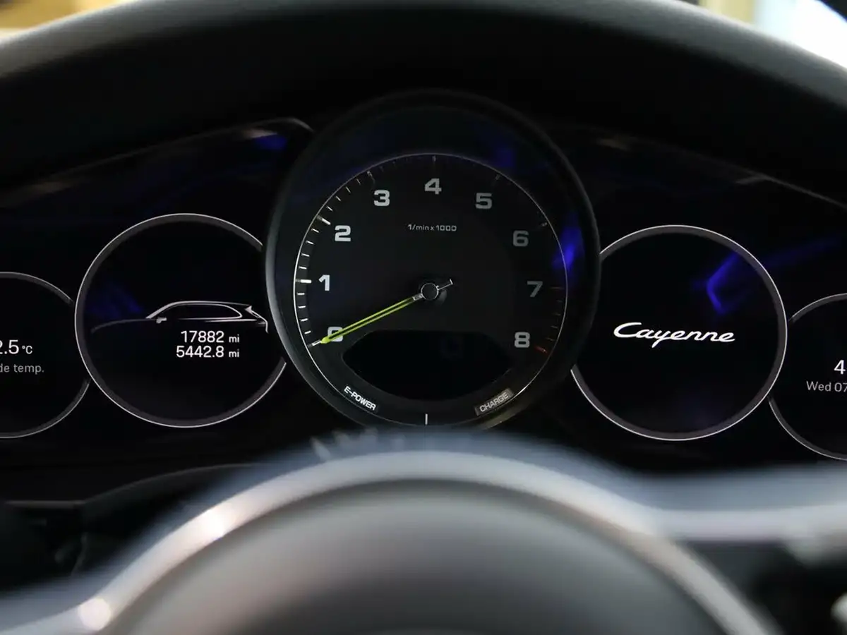 2022-porsche-cayenne-30-v6-e-hybrid-platinum-edition-462ps-station-wagon-big-35
