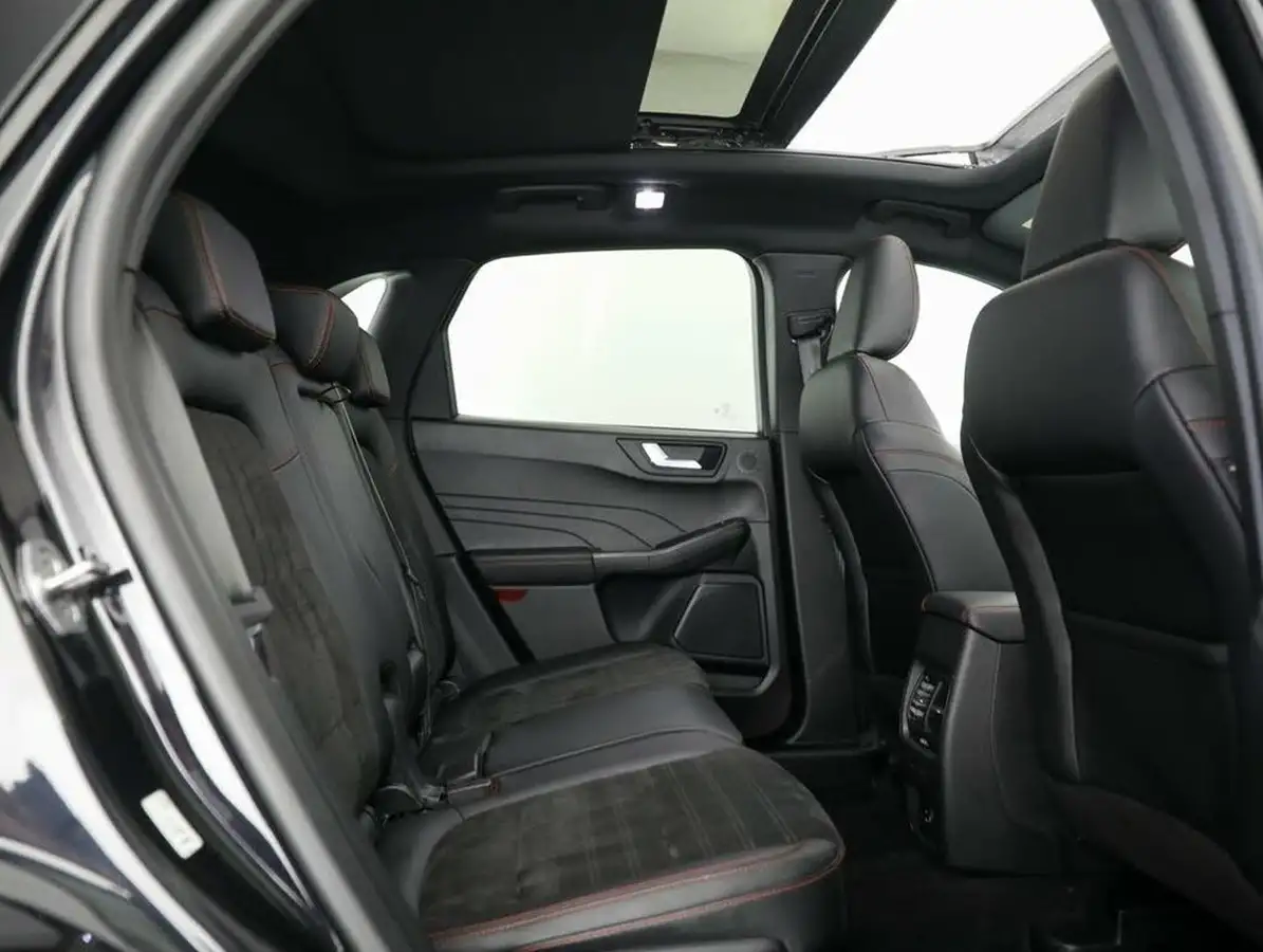 2022-ford-kuga-15-st-line-x-edition-big-24